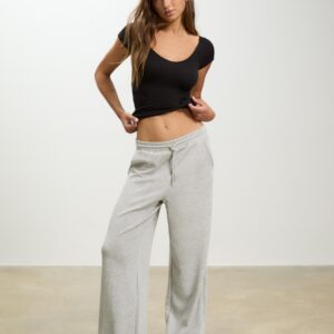 Stradivarius Μπλουζάκι Ριπ Με Λαιμόκοψη V Μαύρο Xs